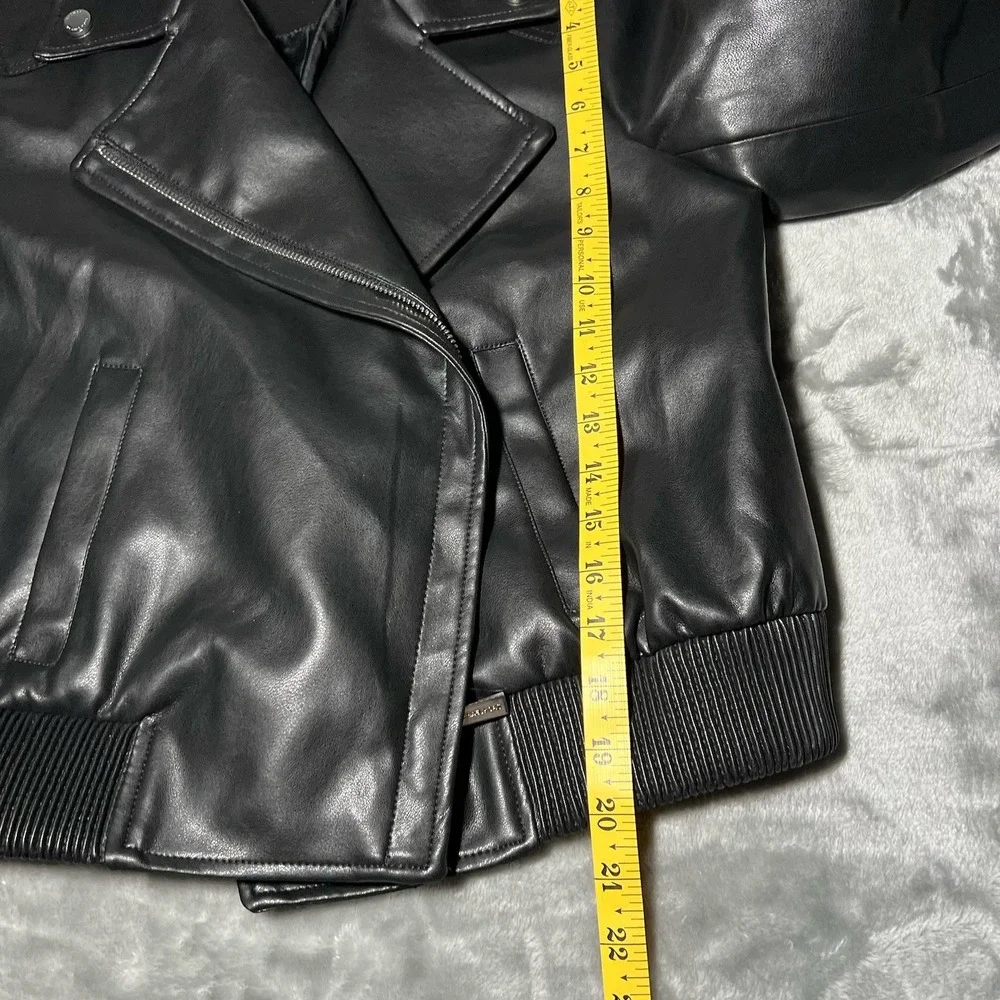Michael Kors excellent shape